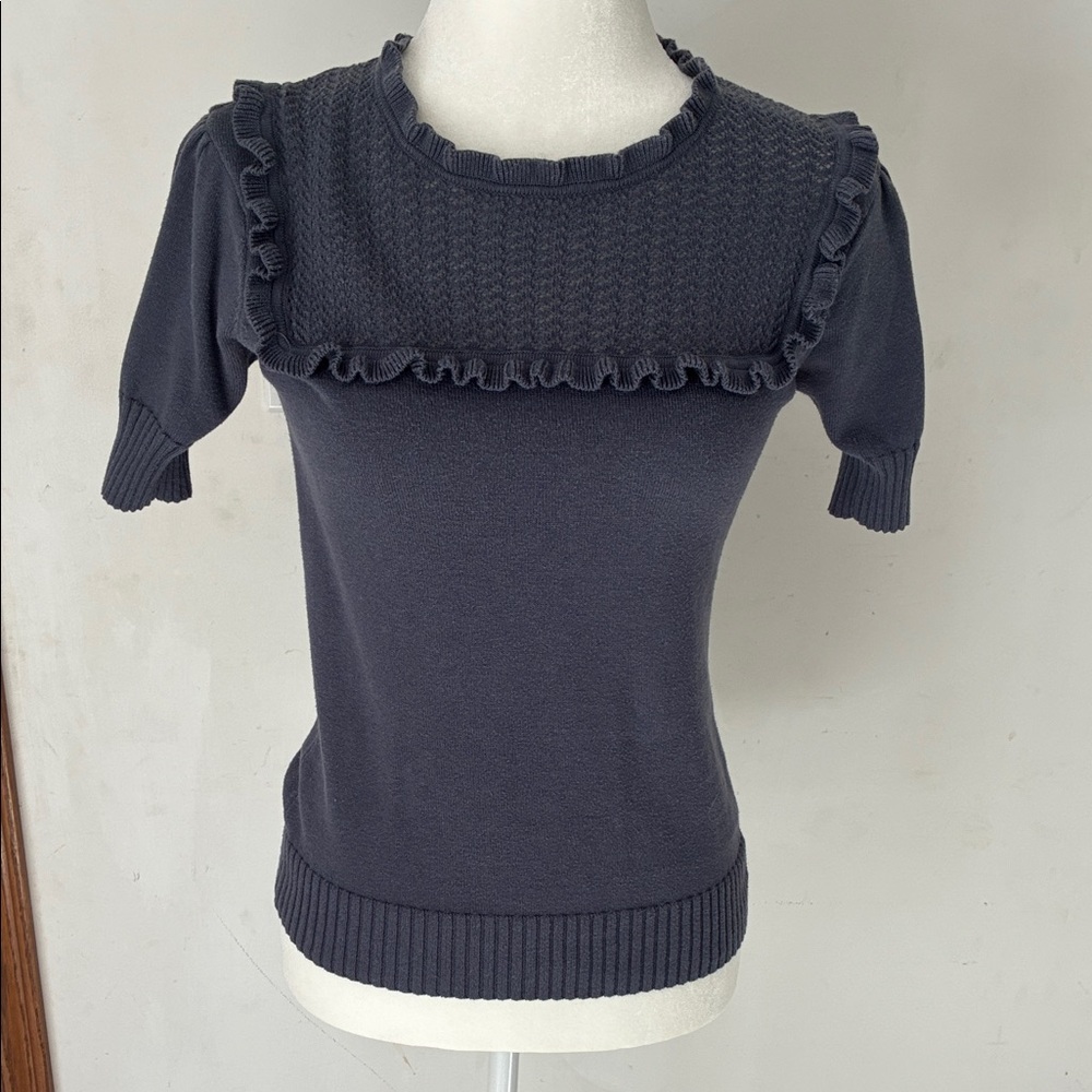 Elegant Ruffled Knit Top - Slate Gray/Blue